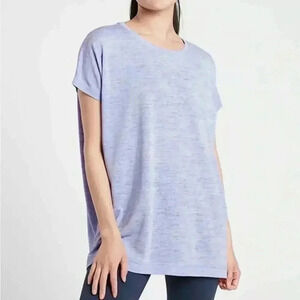 ❤️2/$35❤️[L]Athleta Blue PERIWINKLE  HEATHER SCOOP RELEASE BREEZ TEE